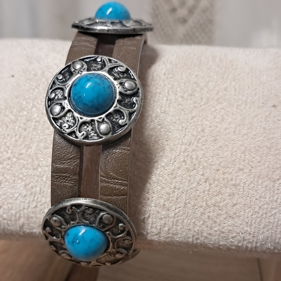 Leather & Turquoise Cuff Bracelet - Picture 6 of 6